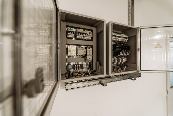 Commercial electrical control panel switchgear box fabricating
